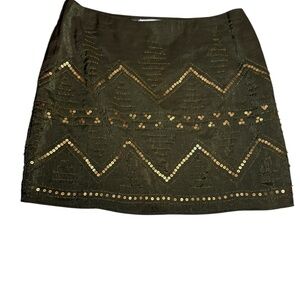 Jennifer Lopez Embellished Mini Skirt size 4Boho chic Sexy green olive